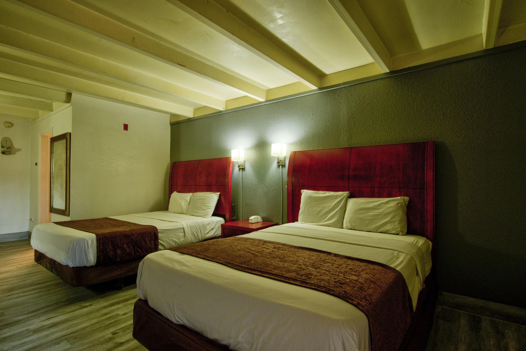 Clearwater Hotel Экстерьер фото